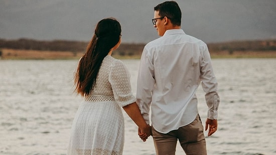 The Biggest Sign You’re in the Right Relationship Revealed