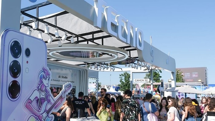 Manifestival’de TECNO Rüzgarı! Gençler Yapay Zekayla Kendi Şarkılarını Besteledi!