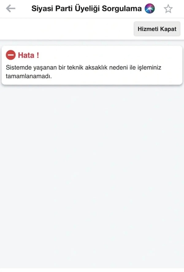Üst kademelerde ve tanınmış isimler arasında yaşanan bu domino etkisi, parti tabanında da anında ve çok güçlü bir karşılık buldu.