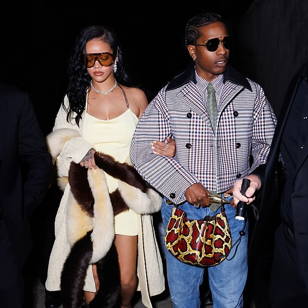 Müzik dünyasının en ikonik çiftlerinden biri olarak gösterilen Rihanna ve ASAP Rocky'nin tanışıklığı aslında yıllar öncesine dayanıyor.