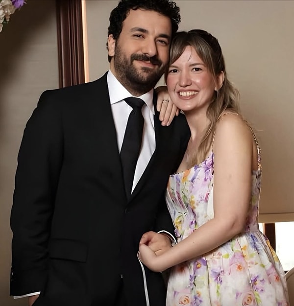 Son yılların en çok konuşulan komedyenlerinden biri olan Hasan Can Kaya, kariyerindeki büyük çıkışı kendi yazıp sunduğu Konuşanlar programıyla yakaladı.