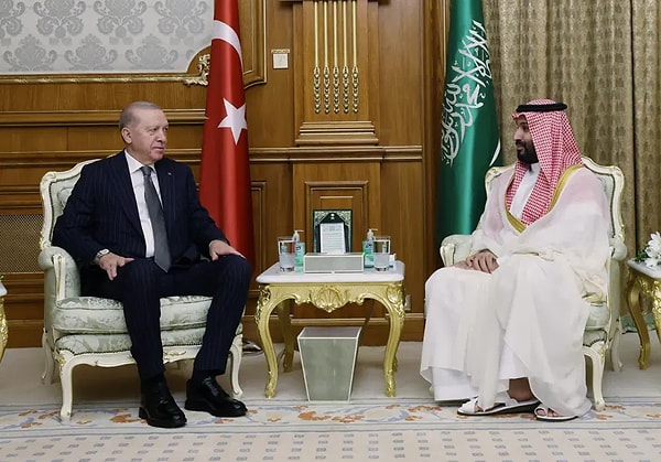 İmzaların atılmasının ardından üç ülke ortak bir açıklama yaptı.