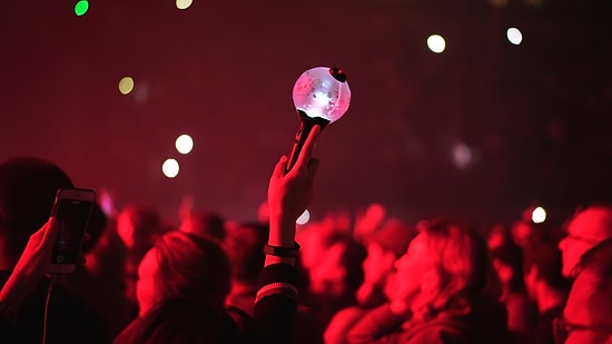 Lightstick'ini Kap, Testi Çöz: K-Pop Bilgini Ölçüyoruz!