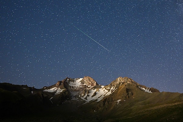 Kayseri'de düzenlenen etkinlikte, astronomlar gezegen ve takımyıldızı konusunda bilgilendirme yaptı.