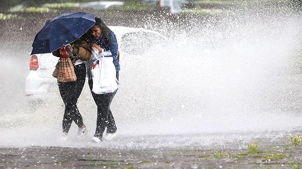 Meteoroloji'den 15 kente kuvvetli yağış uyarısı.