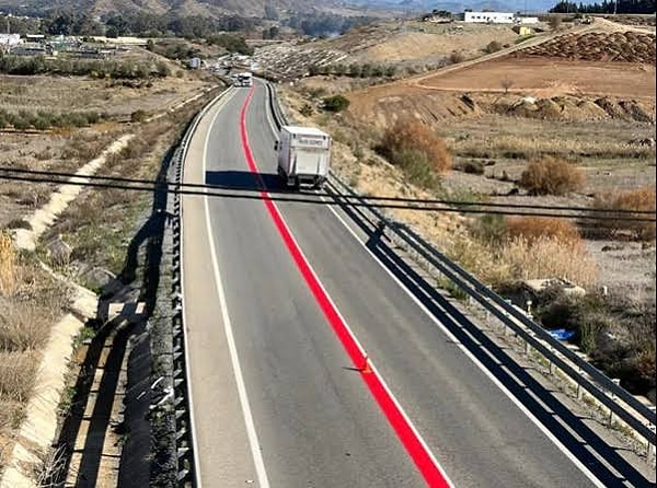 Spain Introduces Red Lines to Stop Overtaking