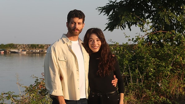 Daha başlamadan oyuncu değişiklikleriyle gündeme gelen yeni dizilerden biri olan Sevdam Karadeniz'den ilk tanıtım yayınlandı.