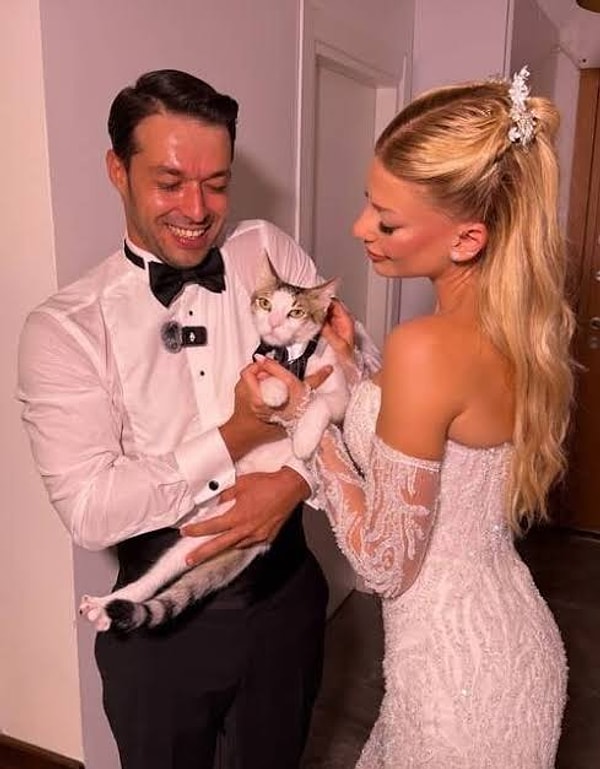 Survivor'la hayatımıza giren Hilmi Cem İntepe sonunda nikah masasına oturdu!
