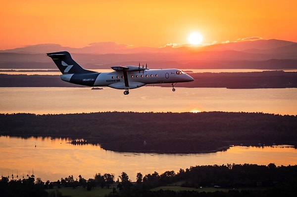 İsveçli havacılık şirketi Heart Aerospace tarafından geliştirilen ve "Heart X1" adı verilen prototip uçak, New York’taki Plattsburgh Uluslararası Havalimanı’ndan havalandı.