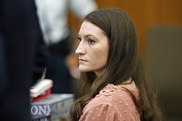 ABD’nin Massachusetts eyaletinde üç çocuğunu öldürmekle suçlanan Lindsay Clancy’nin davasında sona gelindi.