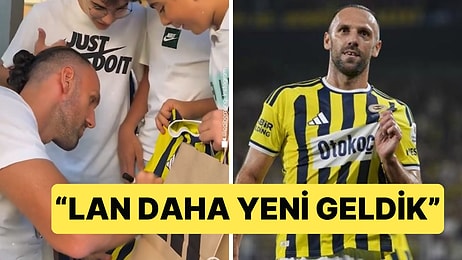 Vedat Muriqi Forma İmzalarken Bir Taraftarın İsteğine İlginç Bir Yanıt Verdi
