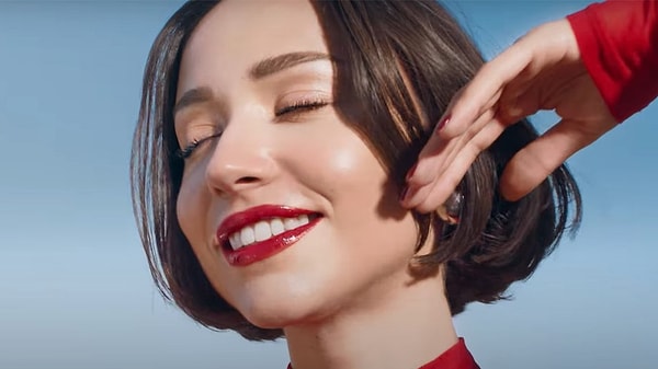Reklam dünyasının en çok aranan yüzü oldu.