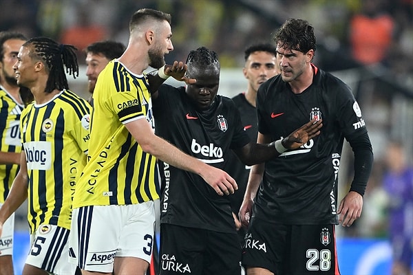 Maç boyu karşı karşıya geldiler.