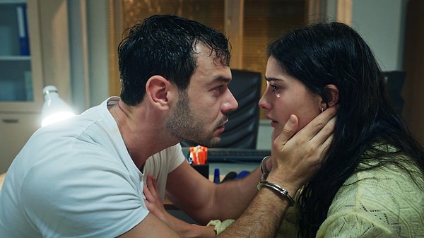 Star TV'nin sevilen dizisi Sevdiğim Sensin'in 2. sezonu için geri sayım başladı.