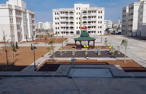 İstanbul'daki 15 bin kiralık konut 12 ilçeye dağılacak, listede Ataşehir'den Arnavutköy'e uzanan geniş bir hat var.