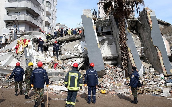 Savcının 876 yıl 6 ay istediği pastane sahiplerine mahkeme sadece 8 yıl hapis verdi.