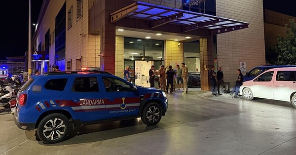 Alanya Oba Stadı'ndaki maçın bitiminde yaklaşık 50 görevli aynı anda fenalaştı.