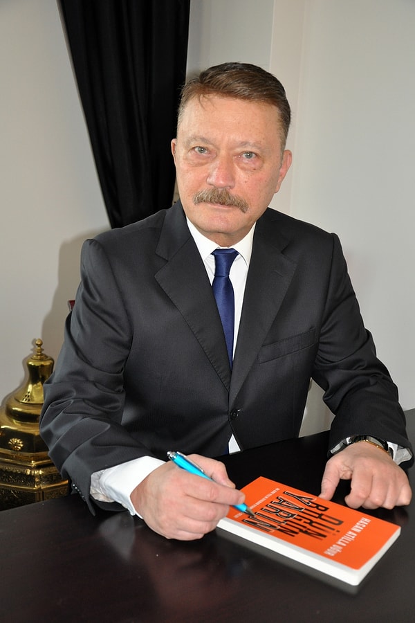Hasan Atilla Uğur Kimdir?