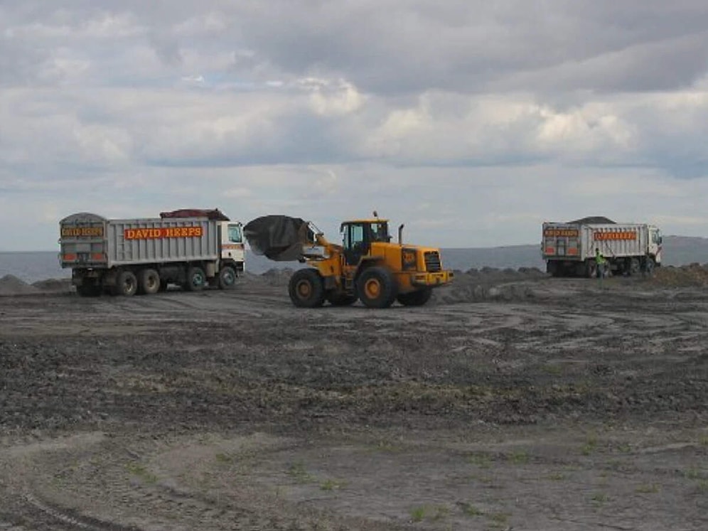Shocking Discovery: Coal Ash Dumped on Roads Uncovers Rare Elements Worth Billions