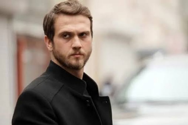 Aras Bulut İynemli Neden Gözaltına Alındı?