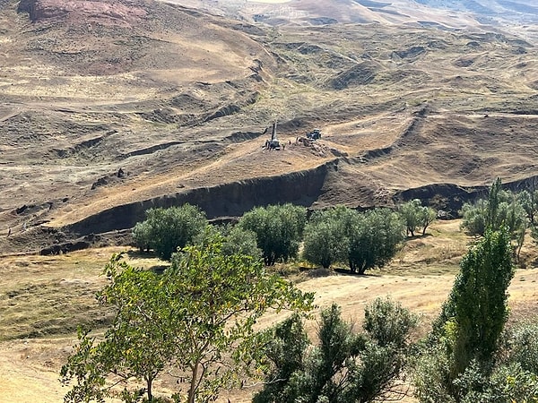 Ağrı Dağı'nın eteklerinde sondaj makineleri ilk kez toprağın altına indi