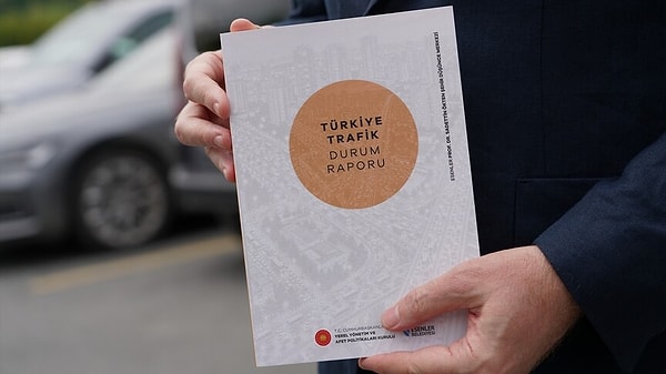Rapor, 3 bine yakın kişiyle yapılan anket ve dört şehirdeki saha görüşmelerine dayanıyor.