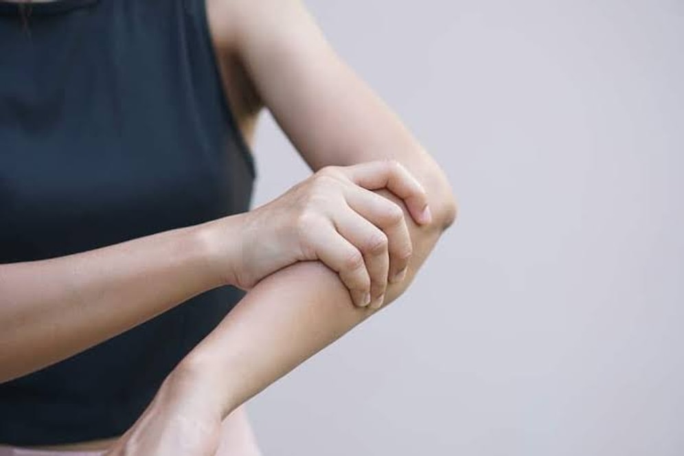 Why Do We Feel Like Our Arm Does Not Belong to Us When It Falls Asleep?