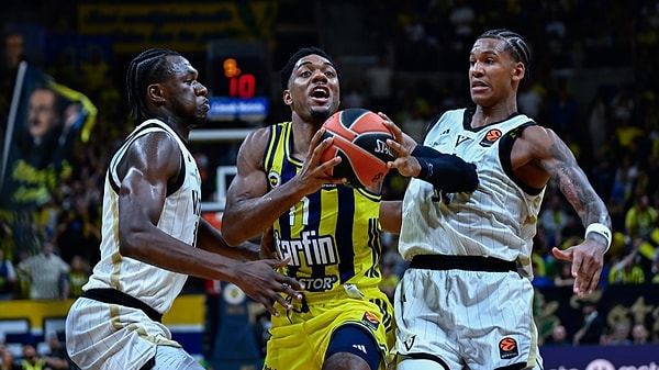 Fenerbahçe sezona galibiyetle başladı.