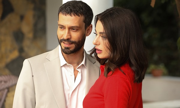 Ayça Ayşin Turan Ekin Koç ve Feyyaz Şerifoğlu'nun başrollerini paylaştığı Muhtemel Aşk, yaz aylarında Show TV'nin reyting lideri dizisi oldu.