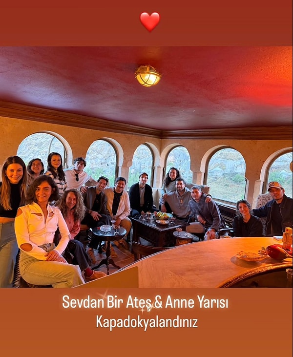 NOW'ın Anne Yarısı ve Show TV'nin Sevdan Bir Ateş dizisi oyuncuları Kapadokya'da set dışında buluştu.