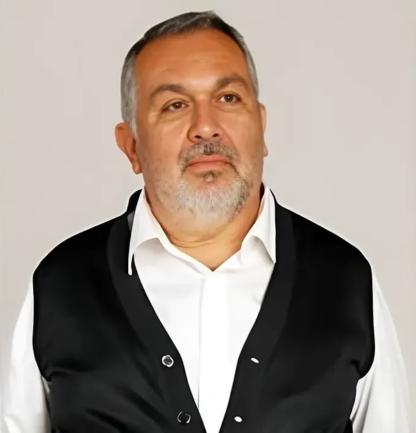 Ali Hürol'un Tiyatro Kariyeri