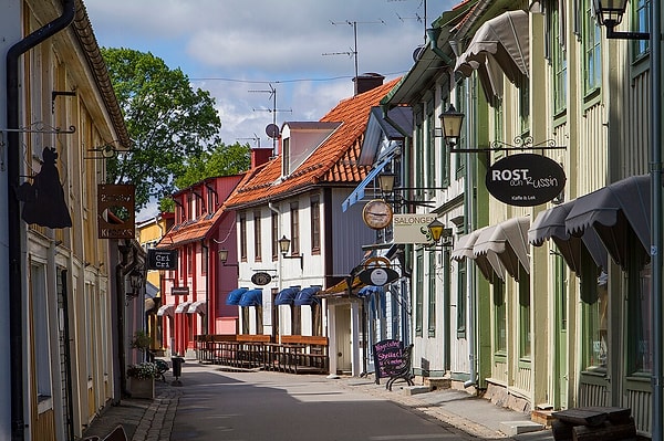 Çalışmaya konu olan mezarlıklardan biri, İsveç'in en eski kasabalarından Sigtuna'da bulunuyor.