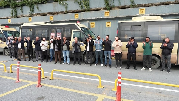 Geriye kalan 21 esnaf, borç ve kredileri yüzünden aracını satıp plakasını boşa çıkardı.