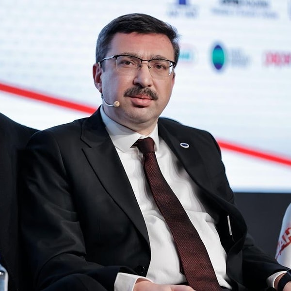 Savcılık yazısında, SPK’nın yatırım fonları üzerindeki denetim ve inceleme faaliyetlerini finansal ve dijital gözetim mekanizmaları üzerinden çok katmanlı biçimde yürütmekle yükümlü olduğu hatırlatıldı.