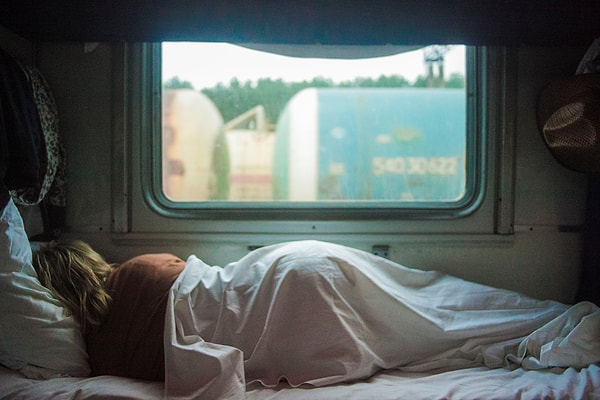 Fat burning dips to its lowest level during sleep, then picks up again as you approach waking.