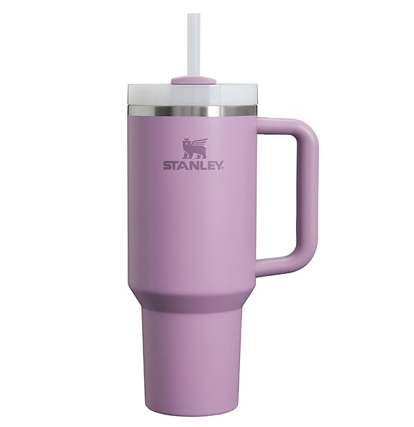 Stanley Quencher 1.18 litre pipetli termos bardak %28 indirimle 2.236,00 TL yerine net 1.599,00 TL!