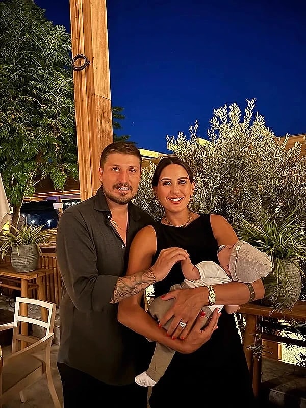 Sahra Işık ve İdris Aybirdi'nin boşanmasının ardından yaşananlar, sakin başlayan bir ayrılığın nasıl koca bir magazin dosyasına dönüşebileceğini hepimize göstermişti.