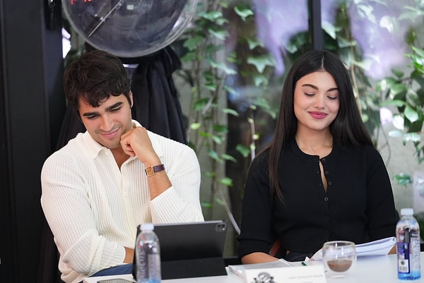 Susuz Yaz'da Osman'a Mert Ramazan Demir, Bahar'a Lizge Cömert, Hasan'a Batuhan Bozkurt Yüzgüleç hayat veriyor.