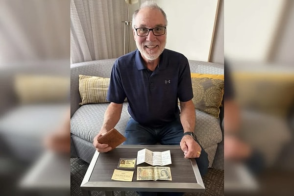 68 Yaşındaki Richard Gilroy 51 Yıl Sonra Cüzdanına Kavuştu