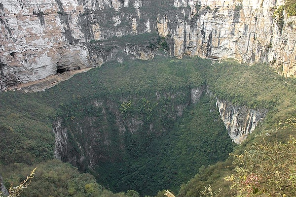Tiankeng Nedir? 'Cennet Çukurları' Nasıl Oluşuyor?