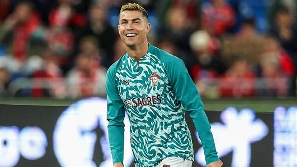 Ronaldo sözünün tutulmadığını söyledi.