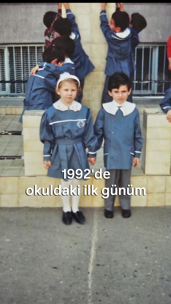 Mavi önlük bir dönemin simgesi haline geldi.