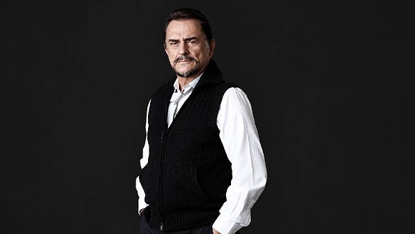 Alpay'ın En Bilinen Şarkıları Hangileri?