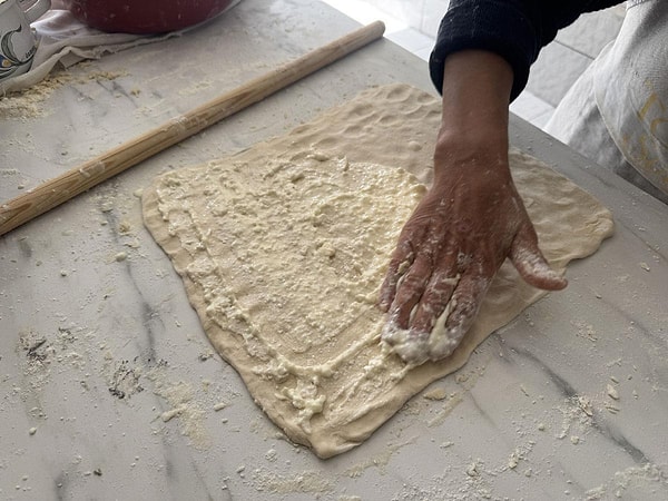 Çiğli gömbenin sırrı bir hafta dinlenen sütte saklı