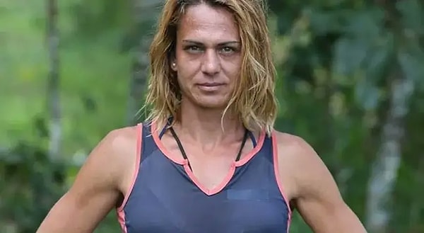 Survivor denince akla gelen ilk isimlerden Nagihan Karadere, parkurlarda olduğu kadar ada hayatında da iddialıydı.