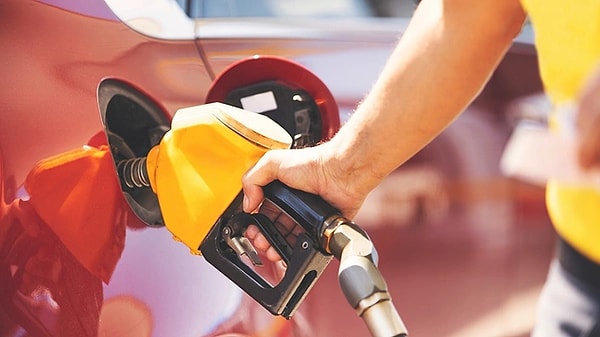 Benzine İndirim Geliyor: Tarih Belli Oldu