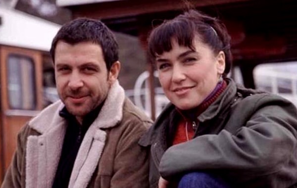 Şubat 2003'te Gülbeyaz, Total'de 14,3 reytingle 200 program arasında birinci oldu.