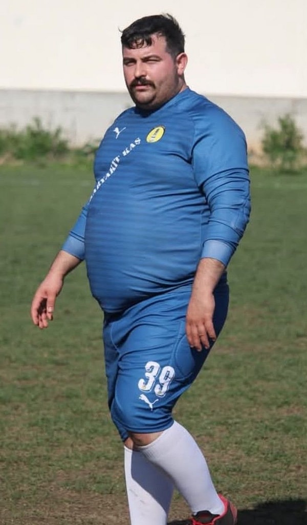 Durak mesai sonrası takımın ağabeyi.