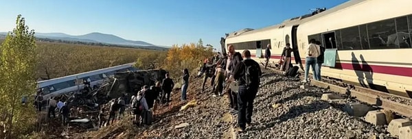 İspanya'da tren kazası: Çok sayıda ölü ve yaralı olduğu bildirildi.