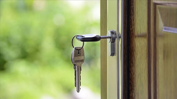 "Bedava tatil kazandınız" denilerek otobüsle Yalova'ya götürüldüler.
